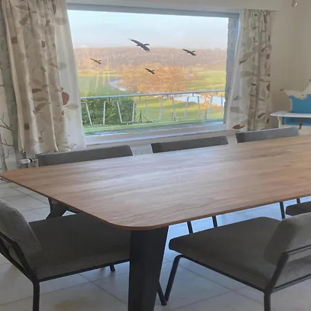 Le Beau Souvenir, Noiseux, Cleaning Included * Grande Eneille